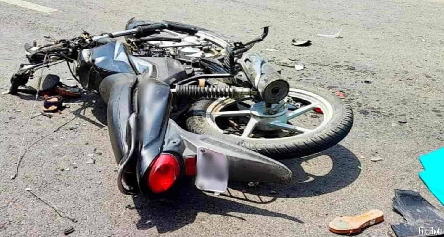 Himachal hamirpur car bike collision one person lost his life another injured