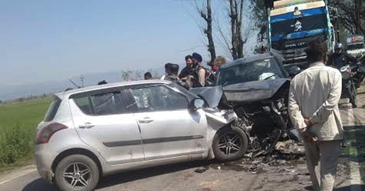 "ऊना में दो कारों की जोरदार टक्कर, 75 वर्षीय व्यक्ति की मौत, पुलिस कर रही जांच"
Car accident