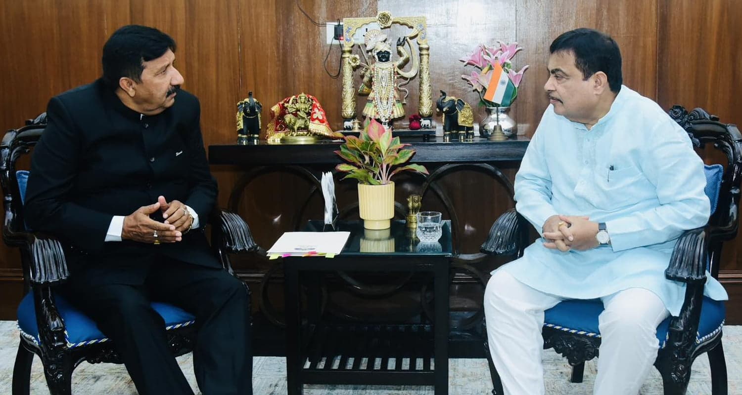 mukesh agnihotri-nitin gadkari