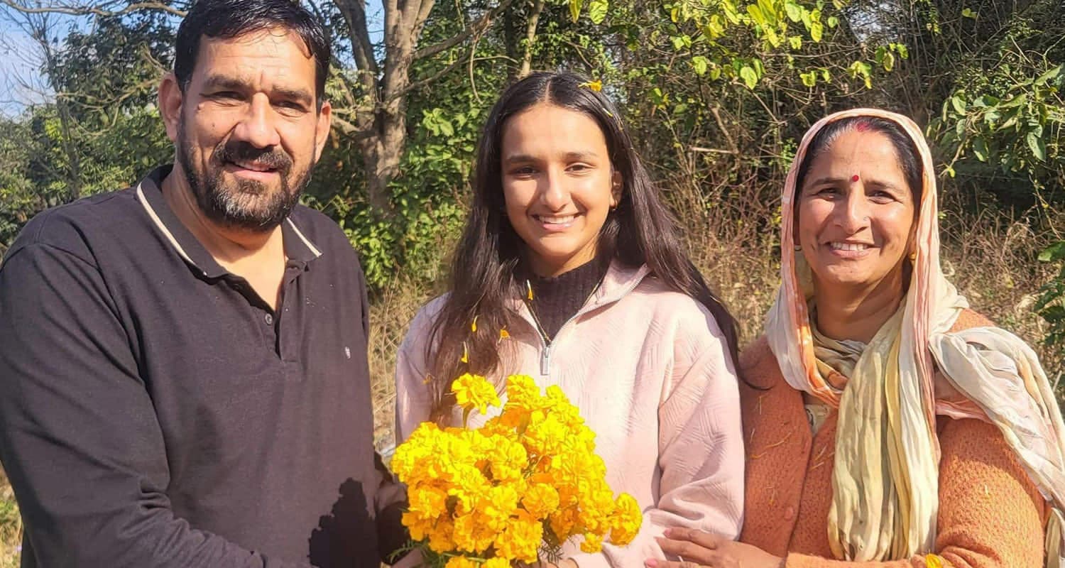 Hamirpur Indian Navy Cadet Pranjali Singh CM Sukhu