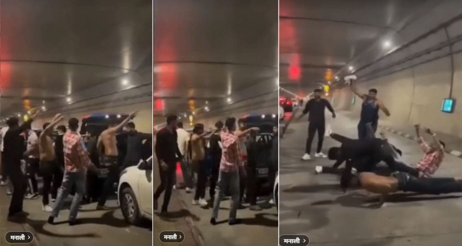 Delhi Tourist In Atal Tunnel Rohtang