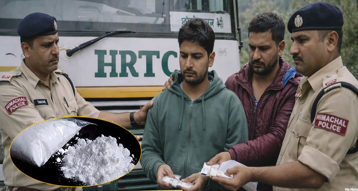 TWO CHITTA SMUGGLERS HRTC BUS HIMACHAL POLICE SHIMLA