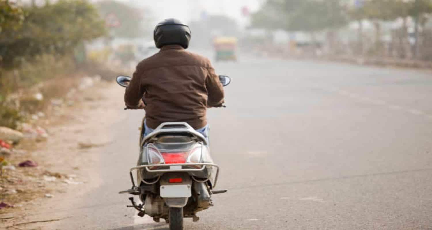 scooty rider robbed