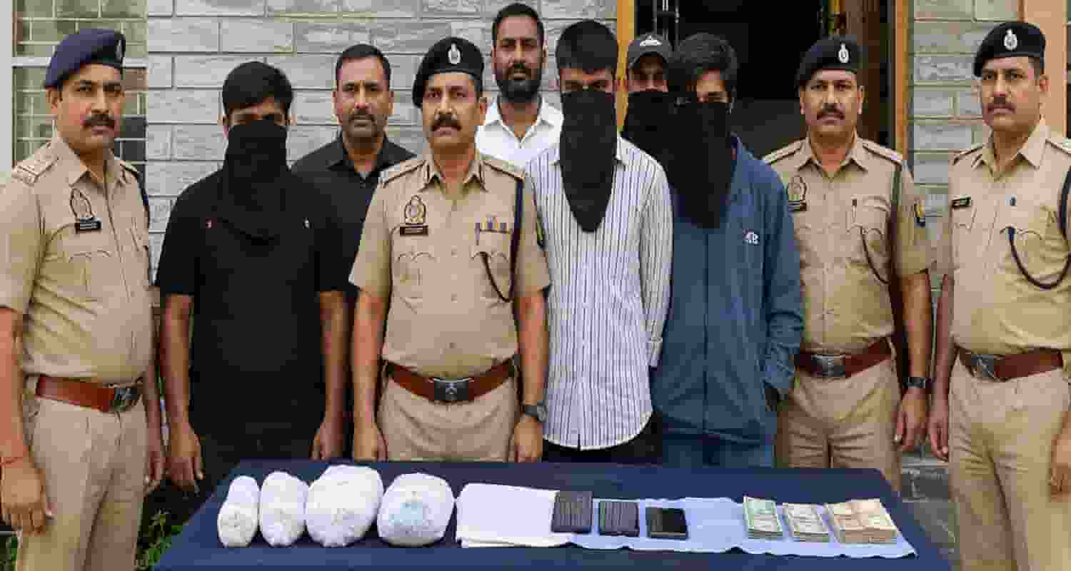 shimla-police-bust-drug-network-203-grams-heroin-seized-multiple-arrests