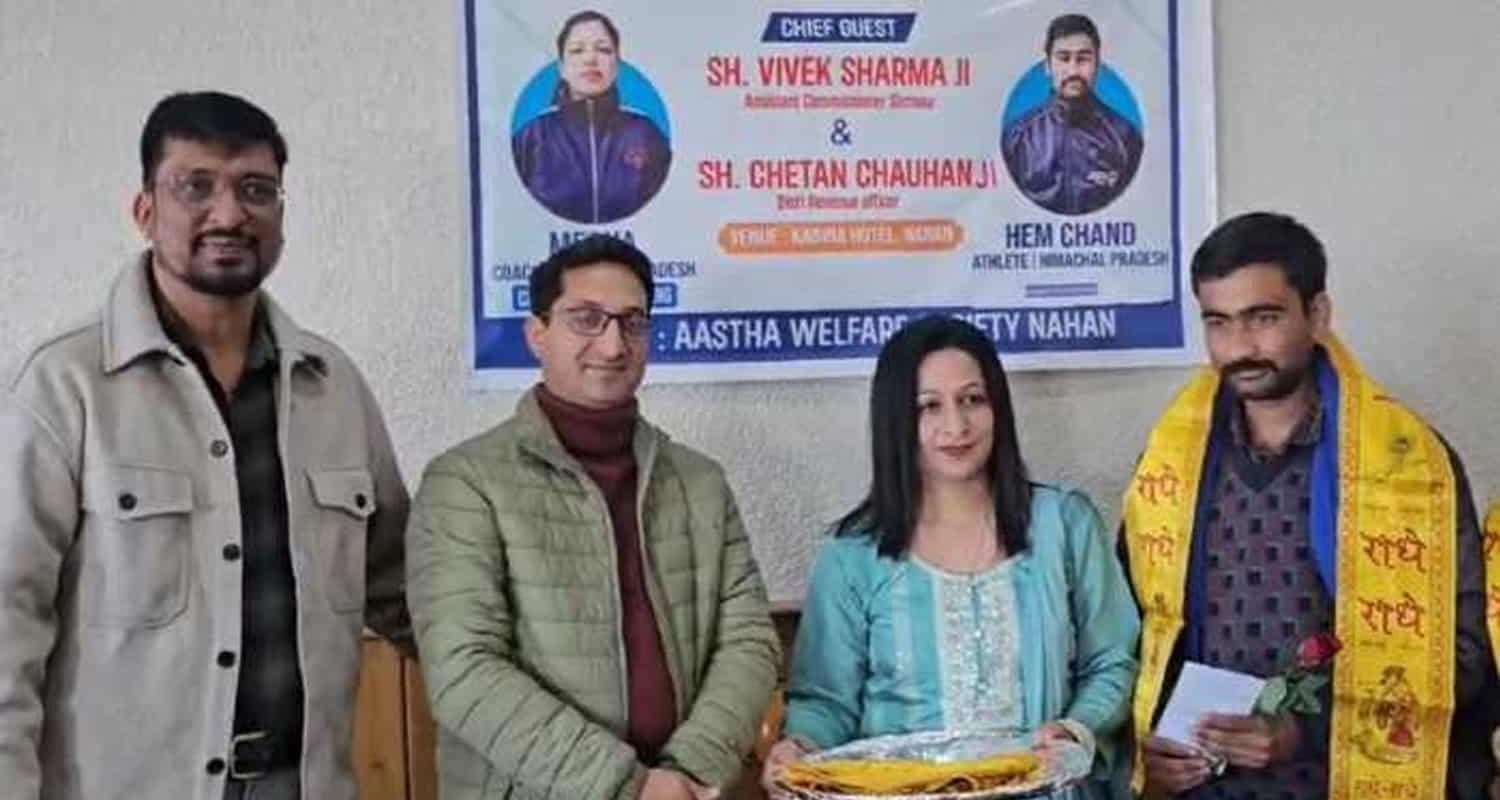 हिमाचल के 14 खिलाड़ी स्पेशल ओलंपिक विंटर गेम्स 2025 में दिखाएंगे दम स्पेशल कोच मेघा शर्मा और खिलाड़ी हेमचंद