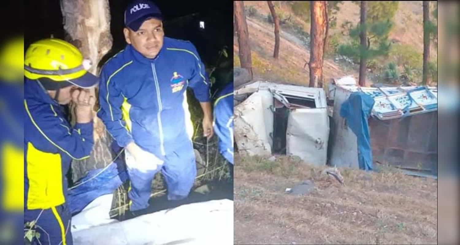 उत्तराखंड में नवरात्र के पहले दिन 8 लोगों की मौत, 150 मीटर गहरी खाई में गिरा वाहन Uttrakahand nepal vehichle fallen 8 10 nepali nainital dehradoon