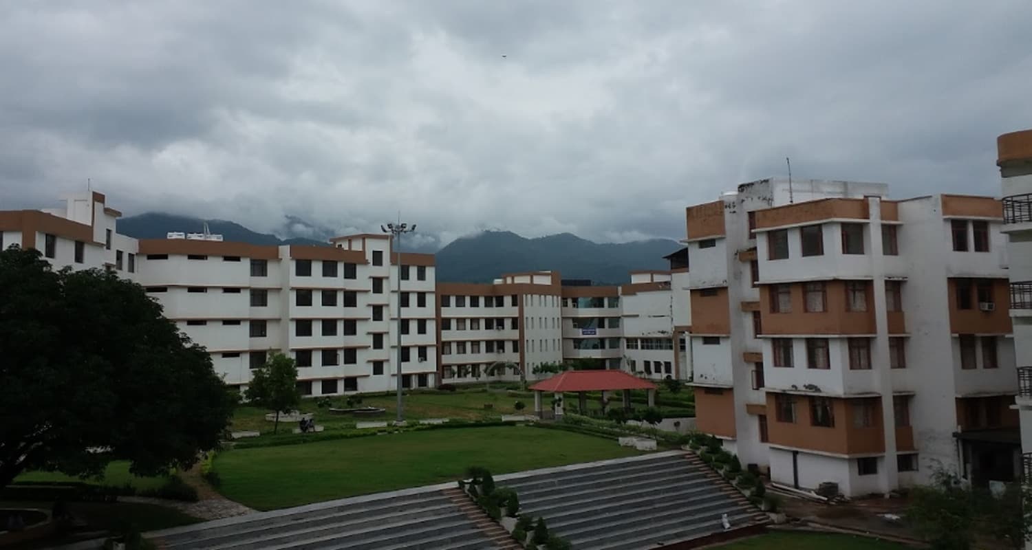 हिमाचल: पुलिस की परीक्षा में हाईटेक नकल, अंडरगारमेंट से निकला माइक्रोफोन और.. himachal news