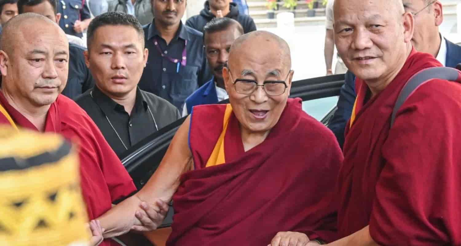 अब 33 CRPF कमांडो के घेरे में रहेंगे दलाई लामा, केंद्रीय गृह मंत्रालय का फैसला Dalai Lama Dharamshala