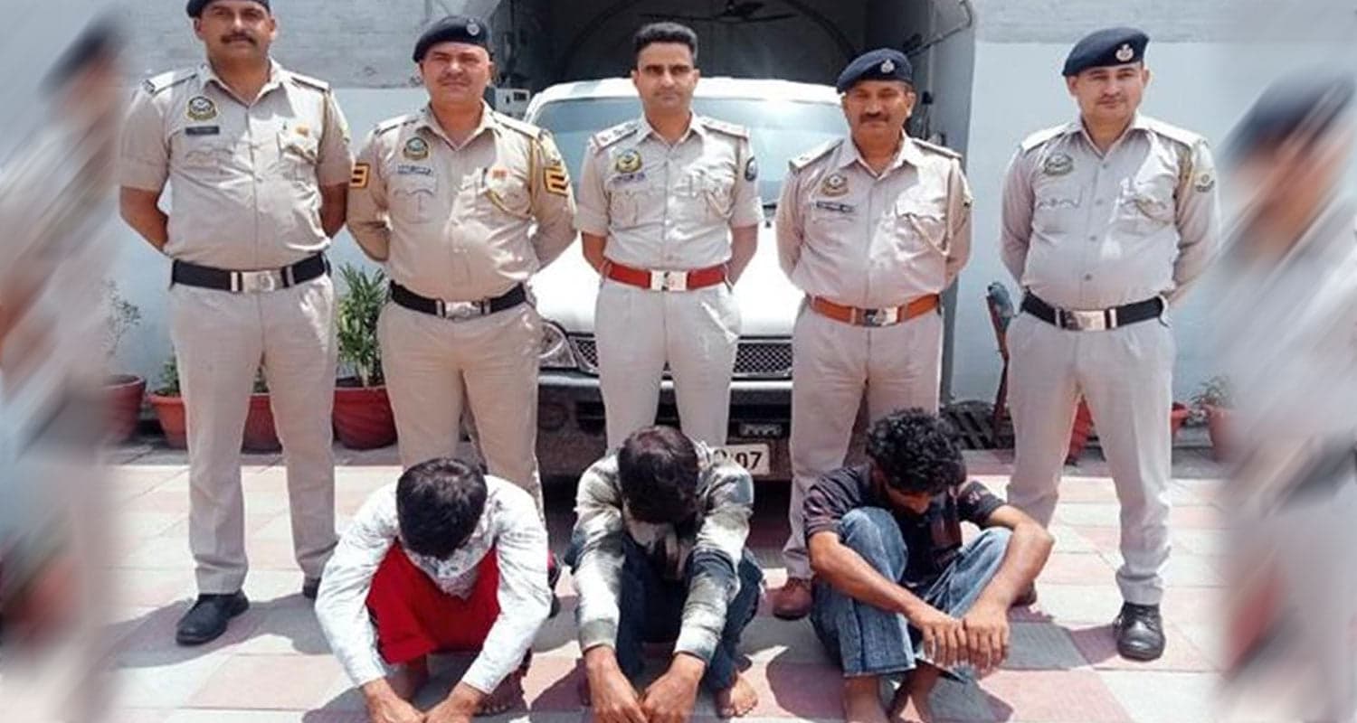 हिमाचल में सक्रिय था बड़ा चोरी गैंग : कई गाड़ियां उड़ाईं, ठेके लूटे ; 3 आरोपियों को जम्मू से उठा लाई पुलिस Himachal News
