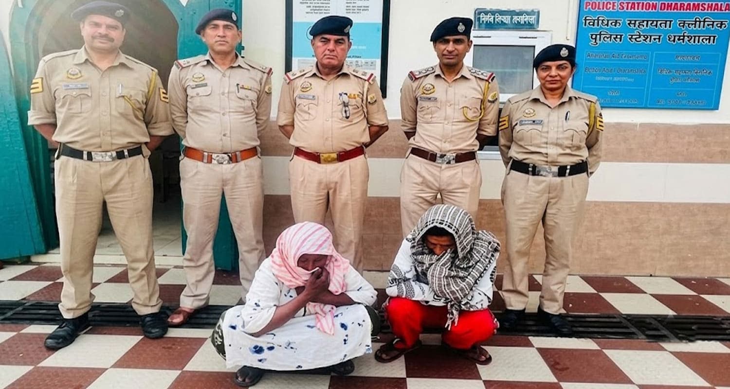 हिमाचल में बड़ी चोरी का खुलासा, महिला समेत दो आरोपी गिरफ्तार; लाखों का सोना-चांदी, नकदी बरामद himachal kangra news